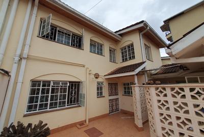 4 Bed House with En Suite in Rhapta Road - 4