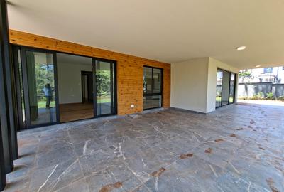 3 Bed Apartment with En Suite in Loresho - 3