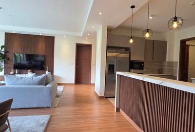 3 Bed Apartment in Riverside - 3