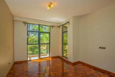 3 Bed Apartment with En Suite in Westlands Area - 2