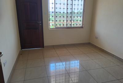 Serviced 2 Bed Apartment with En Suite at Nyali Road