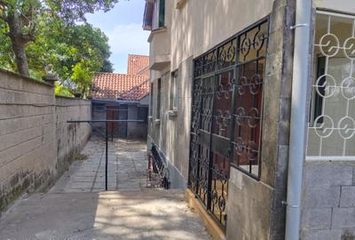 5 Bed Townhouse with En Suite at Off Lower Kabete Road