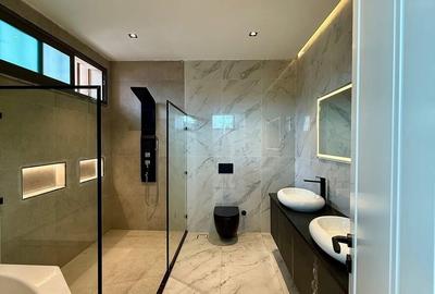 5 Bed Townhouse with En Suite at Chalbi Drive - 2