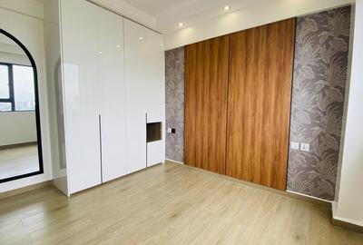3 Bed Apartment with En Suite in Westlands Area - 4