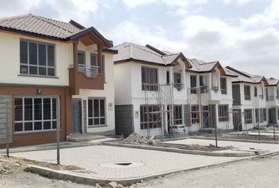 4 Bed Townhouse with En Suite at Enkasiti - 3