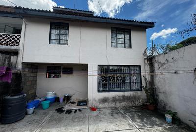 3 Bed House in Donholm