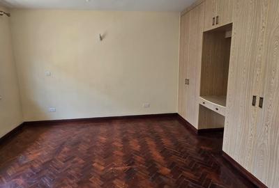 4 Bed Townhouse with En Suite in Lavington - 4