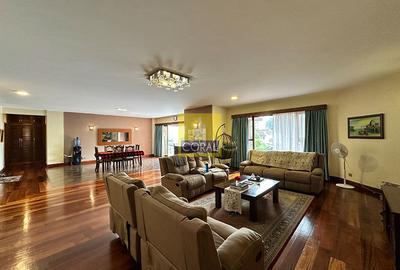 3 Bed Apartment with Swimming Pool in Parklands