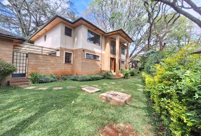 4 Bed Townhouse with En Suite at Karen Miotoni