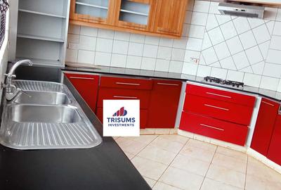 5 Bed Townhouse with En Suite at Grevellea Grove - 3