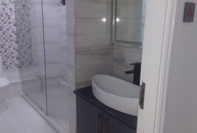 3 Bed Apartment with En Suite in Parklands