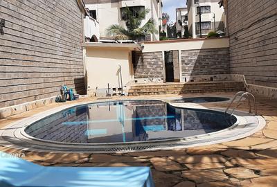 4 Bed Townhouse with En Suite in Westlands Area