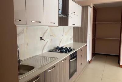 2 Bed Apartment with En Suite at Wood Avenue