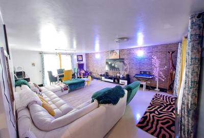 3 Bed Apartment with Parking in Garden Estate