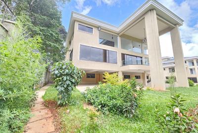 5 Bed Villa with En Suite in Loresho