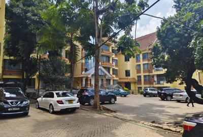 3 Bed Apartment with En Suite in Kilimani - 2