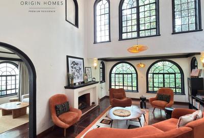 4 Bed Townhouse with En Suite at Riverside - 2