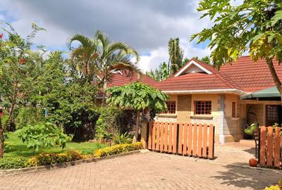 4 Bed House with En Suite in Garden Estate