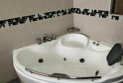 5 Bed Townhouse with En Suite at Lavington - 4