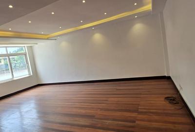 5 Bed House with En Suite in Runda - 4