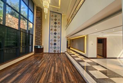 6 Bed House with En Suite in Kitisuru - 2