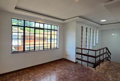 4 Bed Townhouse with En Suite in Lavington - 2