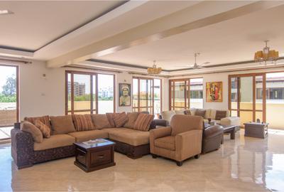 4 Bed Apartment with Swimming Pool at Links Road - 4