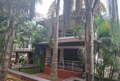 Serviced 2 Bed Apartment with En Suite at Runda - 2