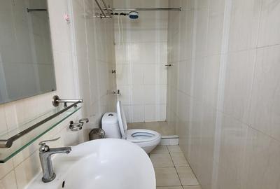 2 Bed Apartment with En Suite in Lavington - 4