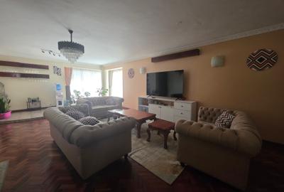 4 Bed Apartment with En Suite at Henred Avenue - 4