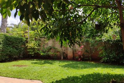 1 Bed House with En Suite at Kilimani Area