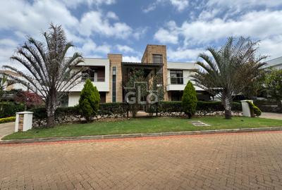 5 Bed Villa with En Suite in Karen