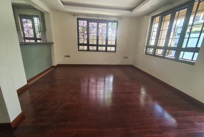 3 Bed House with Garden in Runda - 2