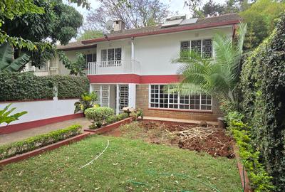 4 Bed Townhouse with En Suite at Kilimani Road - 3