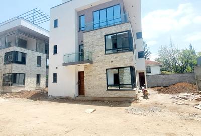 4 Bed Townhouse with En Suite at Off Gitanga Road