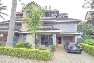 5 Bed Townhouse with En Suite at Convent Drive