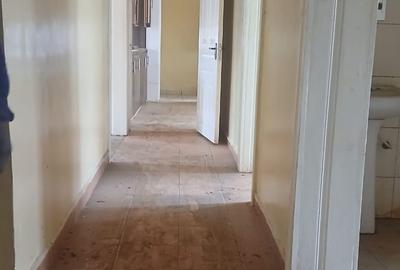4 Bed House with En Suite in Ngong