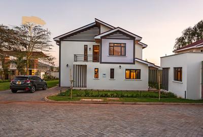 4 Bed Townhouse with En Suite at Machakos Town - Mombasa Road