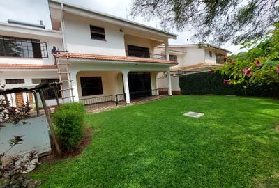 5 Bed Townhouse with En Suite at Jacaranda Homes