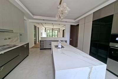 5 Bed Villa with En Suite in Karen - 2