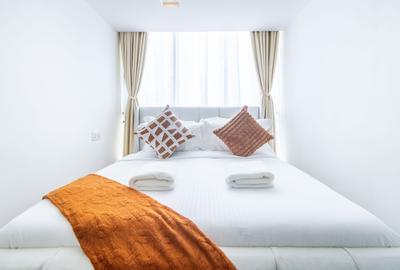 1 Bed Apartment with Gym at Riverside Drive - 4