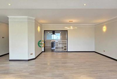 3 Bed Apartment with Swimming Pool in Riverside - 2