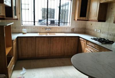 4 Bed Townhouse with En Suite in Westlands Area