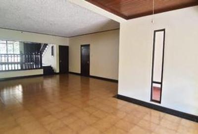 4 Bed Townhouse with En Suite at Kileleshwa