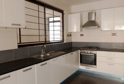 2 Bed Apartment with En Suite at Parklands