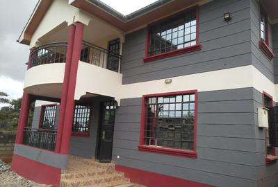 4 Bed House with En Suite in Ngong