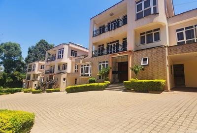 5 Bed Villa with En Suite at Lavington