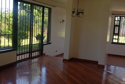 6 Bed Villa with En Suite at Off Ruaka Rd - 2