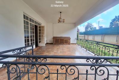 5 Bed House with En Suite at Lavington
