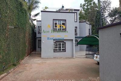 4 Bed Townhouse with En Suite at Spring Valley